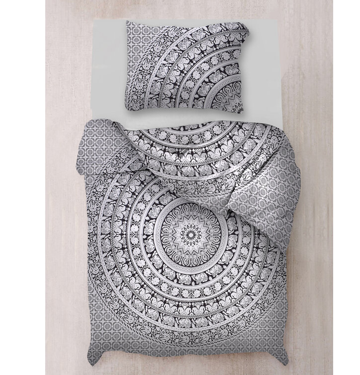 Povleceni Cernobile Mandala Orient Dedoles
