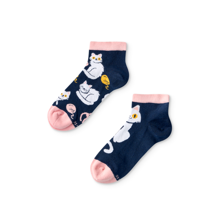 Wesołe skarpetki dziecięce do kostki Swawolny kociak