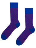 Blaue und Magenta gemusterte Socken