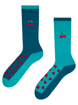 Veselé sportovní ponožky Třešně a srdíčka