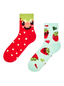 Chaussettes mi-mollet rigolotes Fraises en pixels