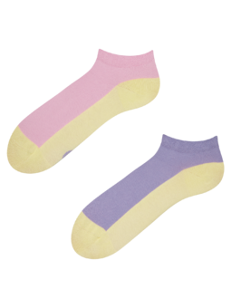 Pastelowo-fioletowe skarpetki do kostki Odcisk stopy