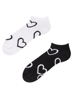 Socquettes rigolotes Petits cœurs noirs et blancs