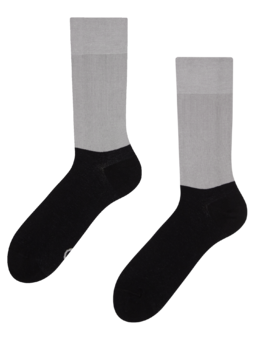 Sivo-čierne ponožky Rovnováha
