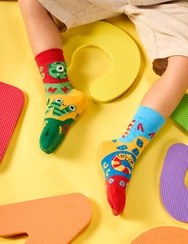 Chaussettes rigolotes pour enfants Premières lettres