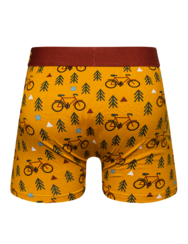 Vidám férfi bokszeralsó Az útvonalon