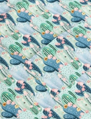 Veselá kuchyňská zástěra Rozkvetlé kaktusy