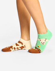 Vidám zokni sportcipőbe Tehén és kolomp