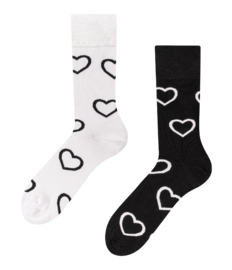 Vrolijke bamboesokken Zwarte & witte hartjes