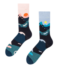 Vrolijke sokken van gerecycled katoen Bergen en zon