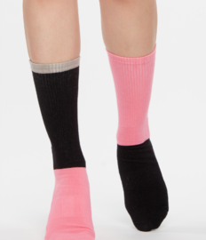 Zwart-roze sportsokken