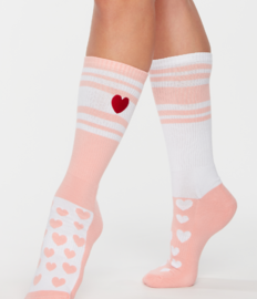 Vrolijke sportsokken Strepen & hartjes