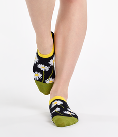 Vrolijke sneakersokken Madeliefjes bij nacht