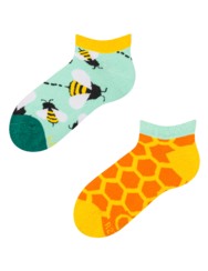 Весели детски къси чорапи Малки пчелички