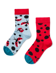 Vidám gyerekzokni Katicák és pöttyök