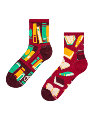 Весели дълги чорапи Отворена книга