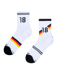 Prążkowane skarpetki do połowy łydki Niemiecka legenda piłki nożnej