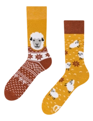 Veselé teplé ponožky Ovca vo svetri