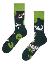 Vidám bambusz zokni Koi halak és tavirózsák