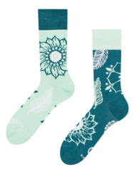 Vidám zokni Mandala és levelek