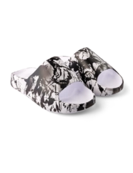 Sandales rigolotes chunky Taches noires et blanches Sandales rigolotes chunky Taches noires et blanches
