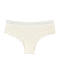 Fehér női csipkés bugyi