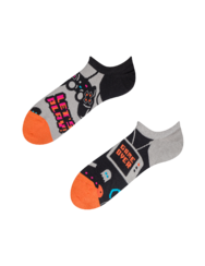 Vidám zokni sportcipőbe Játékos