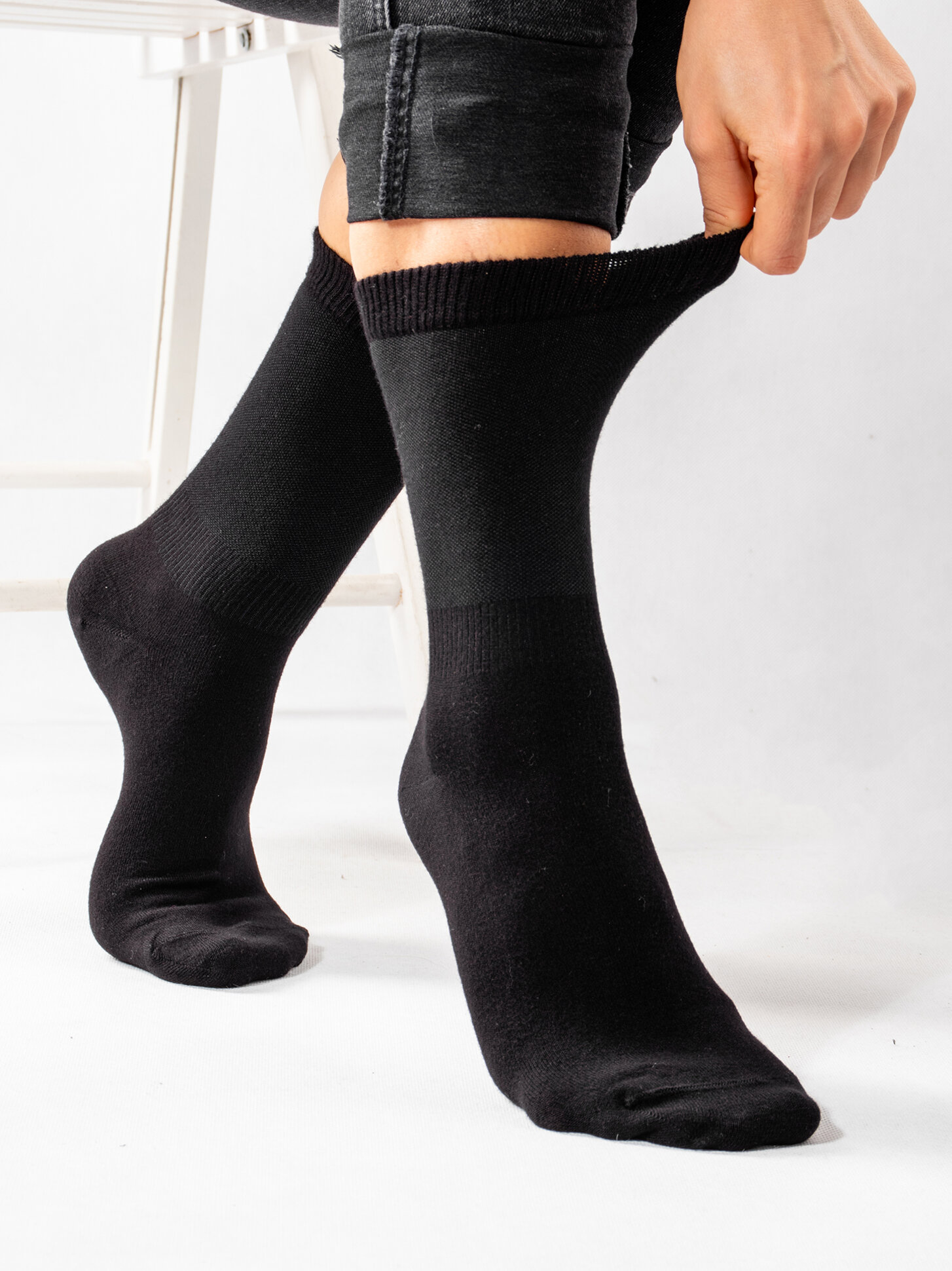 Calcetines de bambú negros Confort | Dedoles