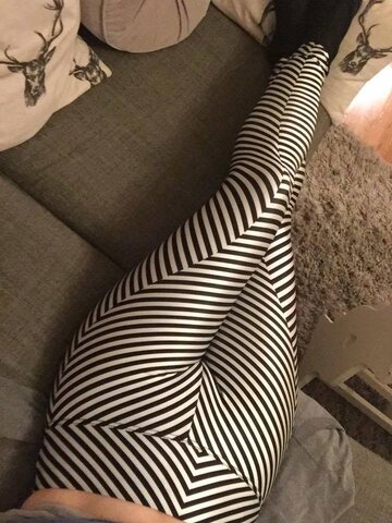 Obrázok produktu Дамски спортен еластичен клин Черно бели райета