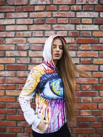 Pre dokonalý a originálny outfit Суичър с цип Цветове и окото