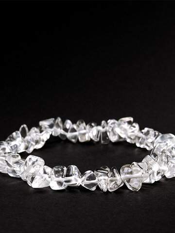 Lifestyle foto Náramok Krištáľ jemnozrnný - kameň pozitívnej energie