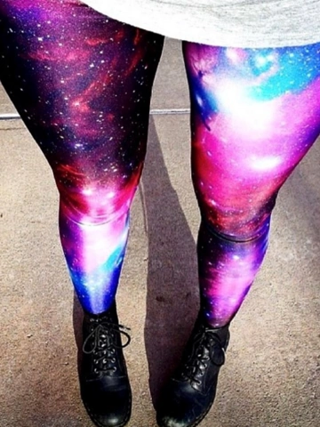 Lifestyle foto Dámské elastické legíny Galaxie