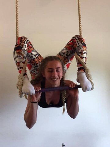 Výpredaj Дамски еластичен клин Сърцето дама