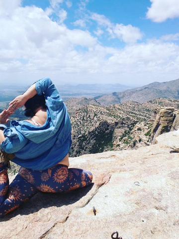 Lifestyle foto Дамски еластичен клин Слънцето и луната