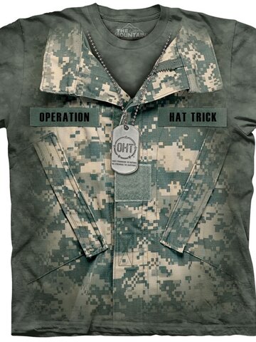 Szerezzen magának örömet ezzel a Dedoles darabbal Katona a szolgálatban póló