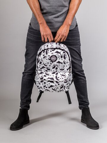 Szerezzen magának örömet ezzel a Dedoles darabbal Hátizsák Panda motívum