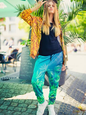 Lifestyle foto Unikátní tepláky aladinky Mary Jane