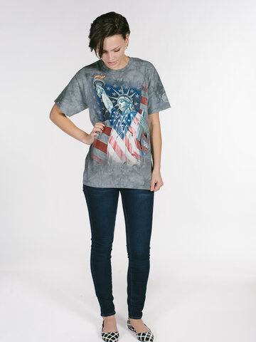 Hledáte originální a neobvyklý dárek? Obdarovaného zaručeně překvapí Tričko Socha svobody