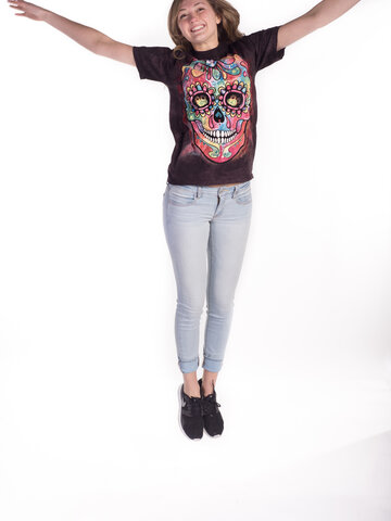 Szerezzen magának örömet ezzel a Dedoles darabbal Russo koponya póló