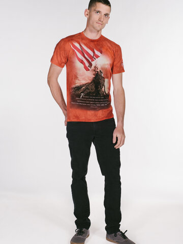 Szerezzen magának örömet ezzel a Dedoles darabbal Háborús veterán póló