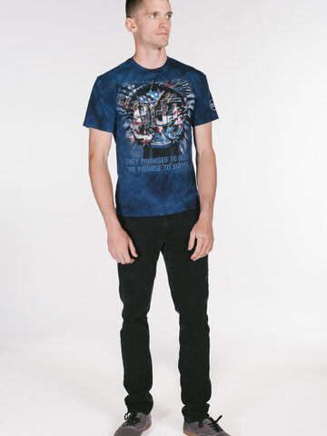 Lifestyle fotó Védelem és támogatás póló