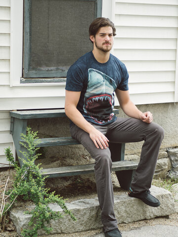 Kiárusítás Cápa fogak póló