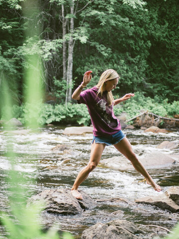 Foto Holdfényes farkasok (lila) póló