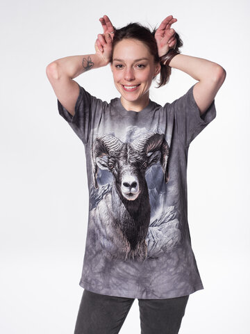 Szerezzen magának örömet ezzel a Dedoles darabbal Muflon póló