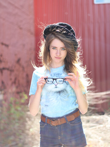 Eredeti ajándék a Dedolestől Kék szemű macska póló