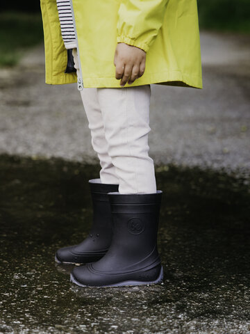 für ein vollkommenes und originelles Outfit Barfuß-Regenstiefel für Kinder Be Lenka Pudds – Schwarz