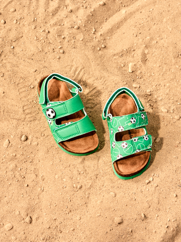 a tökéletes és egyedi ruházathoz Detské korkové sandále Futbal