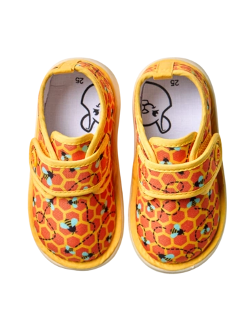 Suchen Sie ein originelles und außergewöhliches Geschenk? überrascht den Beschenkten sicher Lustige Hausschuhe für Babys Bienchen