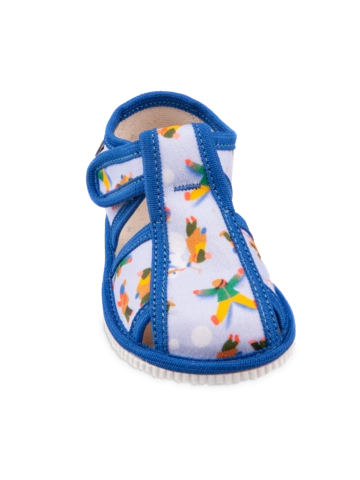 Lifestyle foto Dětské papučky s uzavřenou špičkou Zimní sněhulák