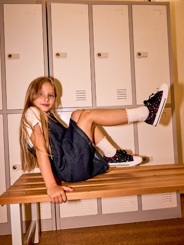 Výprodej Veselé dětské plátěné tenisky Neonové puntíky